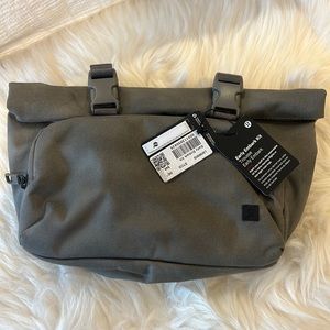 Lululemon Early Embark Kit, NWT